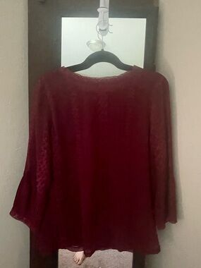 Merlo Red Lace 3/4 Bell Sleeve Top